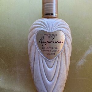 Victoria K Golden Pearl Shower Cream